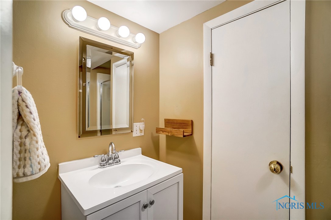 2938 Indianola Drive, Toledo, Ohio image 41