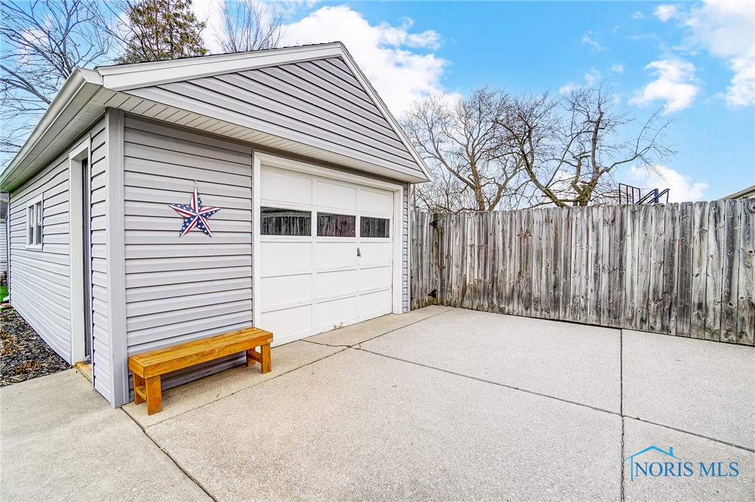 2938 Indianola Drive, Toledo, Ohio image 49