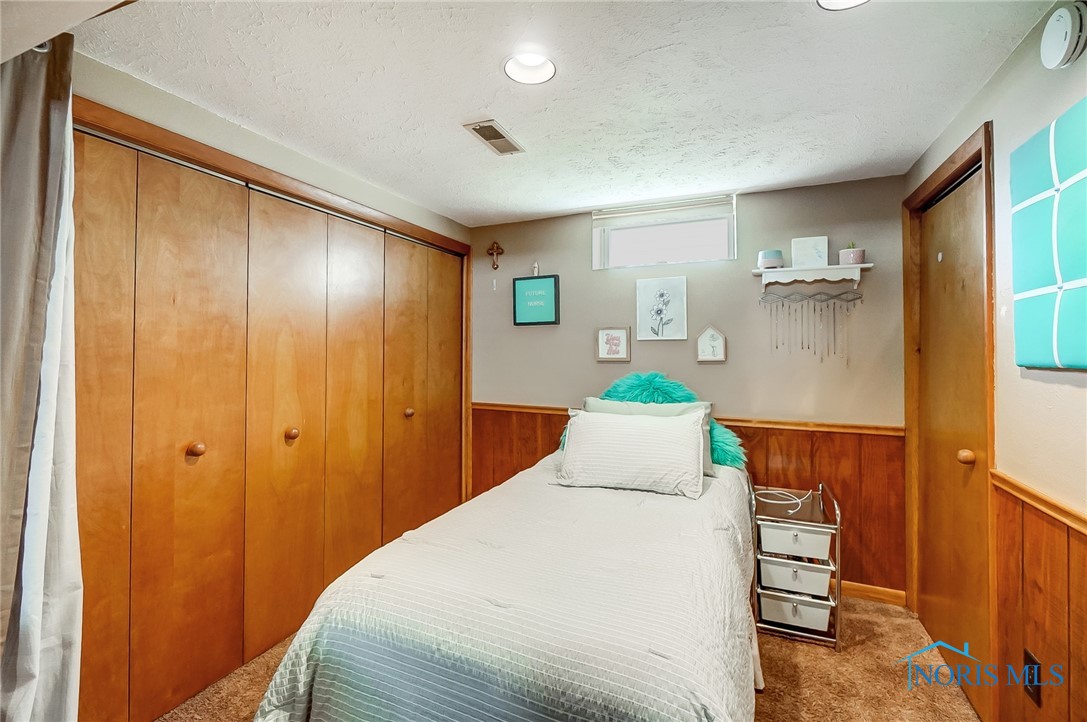 2938 Indianola Drive, Toledo, Ohio image 40