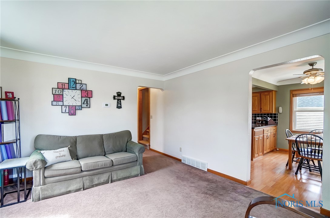 2938 Indianola Drive, Toledo, Ohio image 8