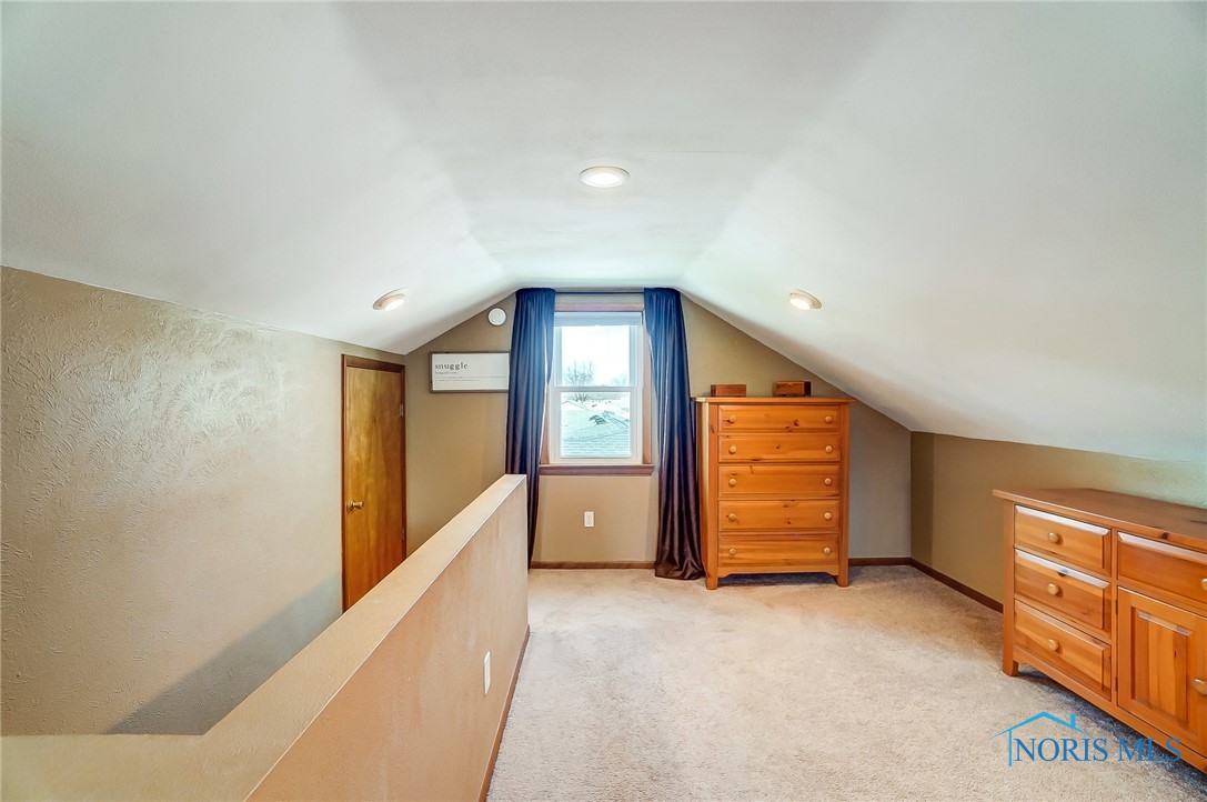2938 Indianola Drive, Toledo, Ohio image 35