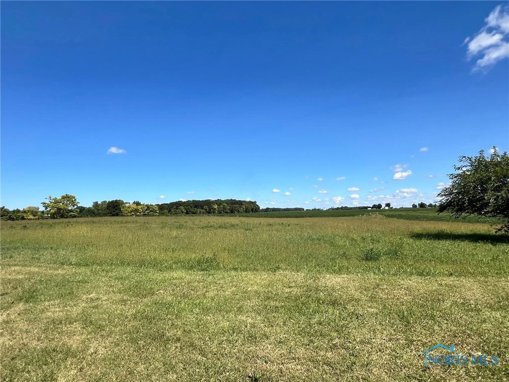 Findlay, Ohio 45840, United States, 4 Bedrooms Bedrooms, ,3 BathroomsBathrooms,Residential,Contingent,216229