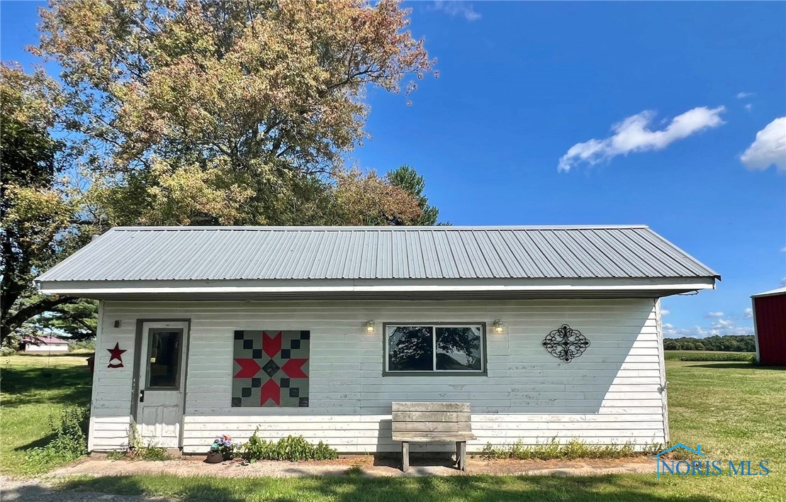 Findlay, Ohio 45840, United States, 4 Bedrooms Bedrooms, ,3 BathroomsBathrooms,Residential,Contingent,216229