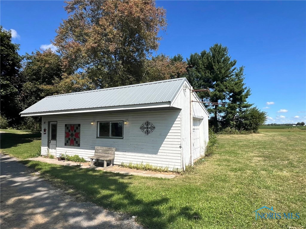 Findlay, Ohio 45840, United States, 4 Bedrooms Bedrooms, ,3 BathroomsBathrooms,Residential,Contingent,216229