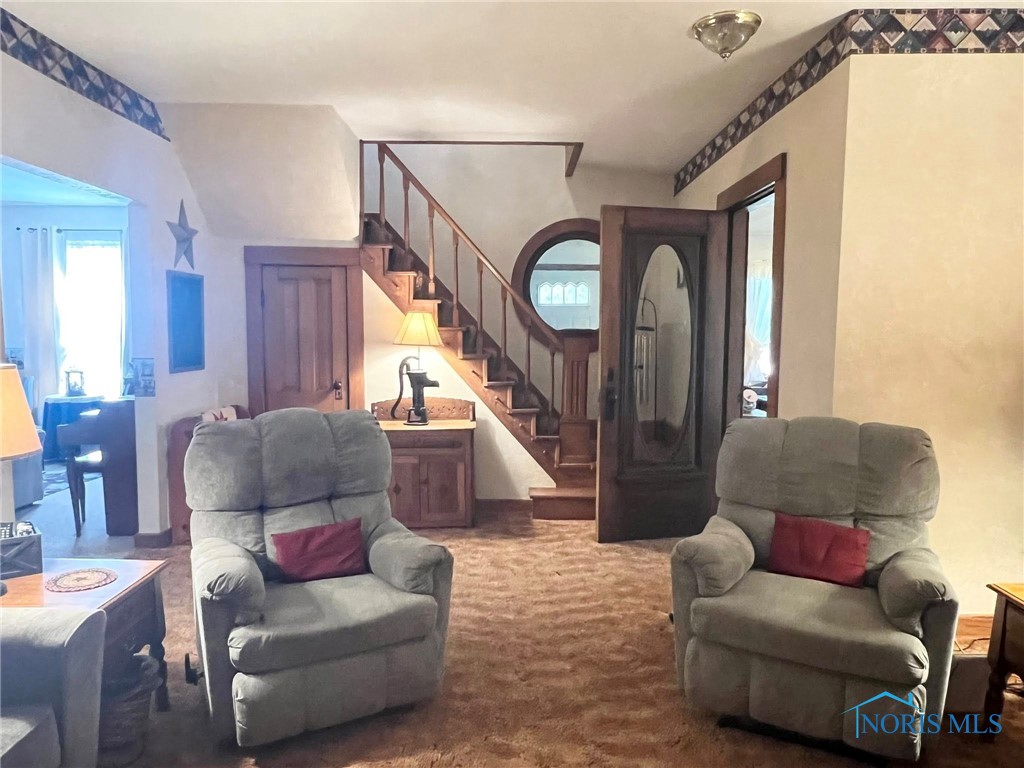 Findlay, Ohio 45840, United States, 4 Bedrooms Bedrooms, ,3 BathroomsBathrooms,Residential,Contingent,216229