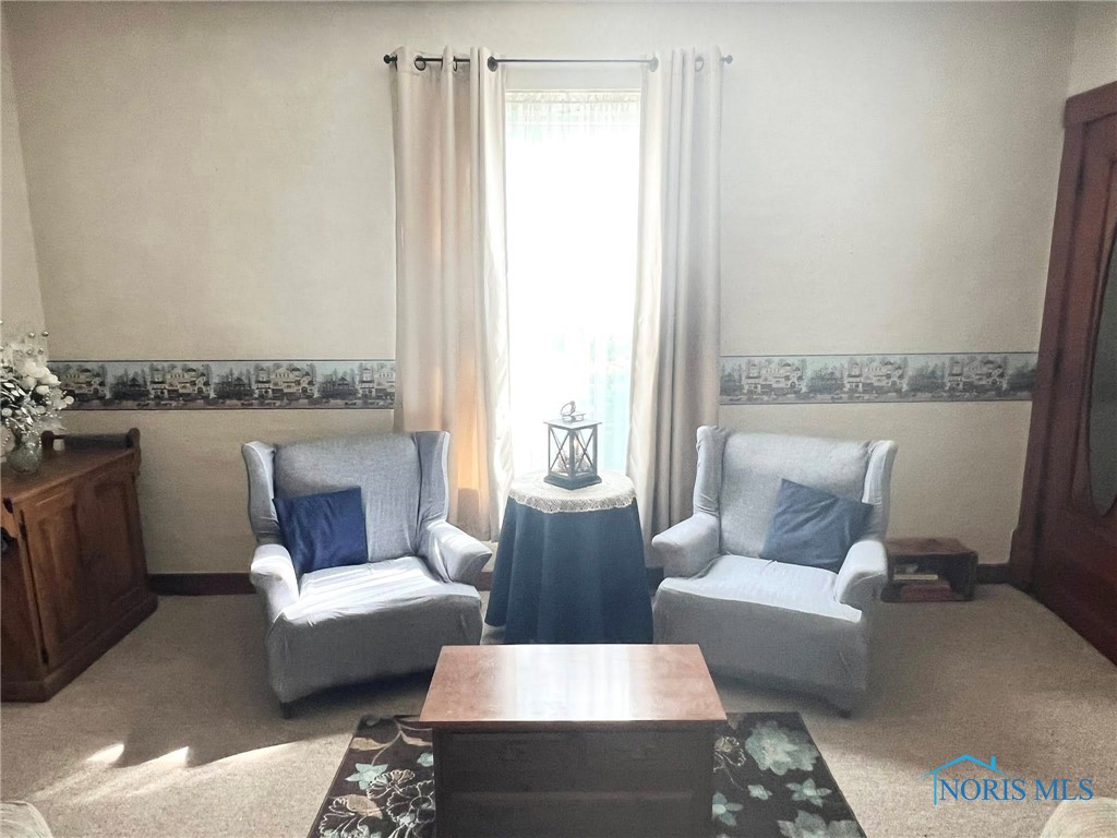 Findlay, Ohio 45840, United States, 4 Bedrooms Bedrooms, ,3 BathroomsBathrooms,Residential,Contingent,216229