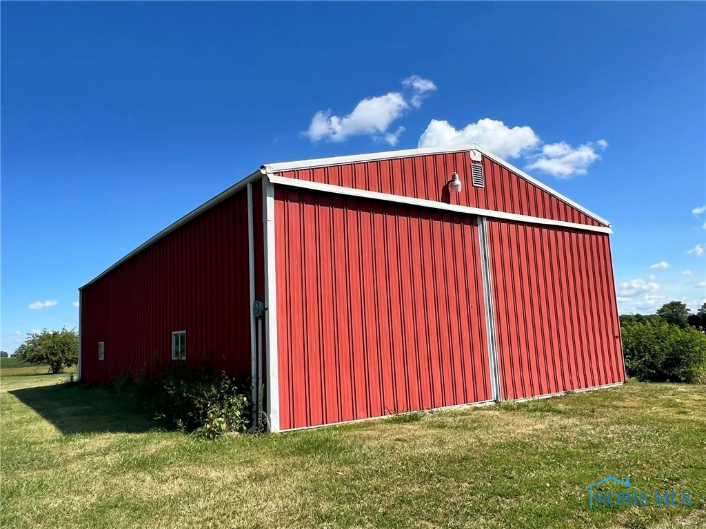 Findlay, Ohio 45840, United States, 4 Bedrooms Bedrooms, ,3 BathroomsBathrooms,Residential,Contingent,216229