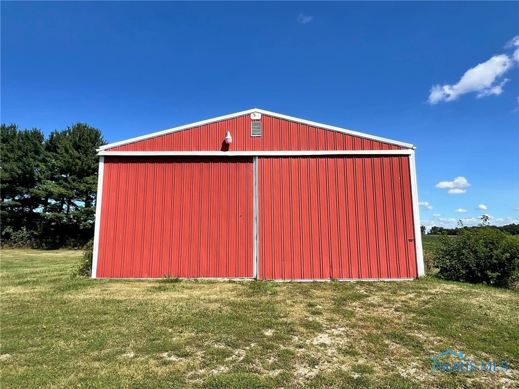 Findlay, Ohio 45840, United States, 4 Bedrooms Bedrooms, ,3 BathroomsBathrooms,Residential,Contingent,216229