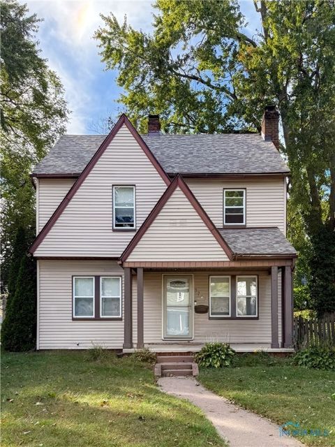 Photo of 3723 Maxwell Road, Toledo, OH 43613 (MLS # 6136564)