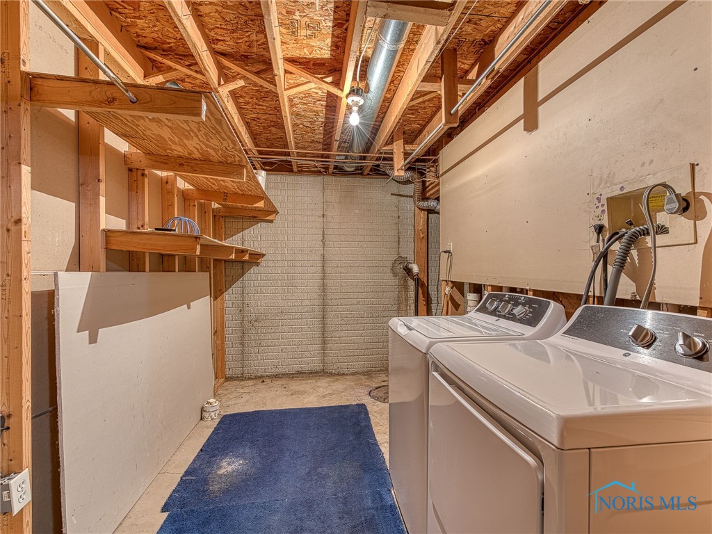 2415 Oregon Road, Northwood, Ohio image 24