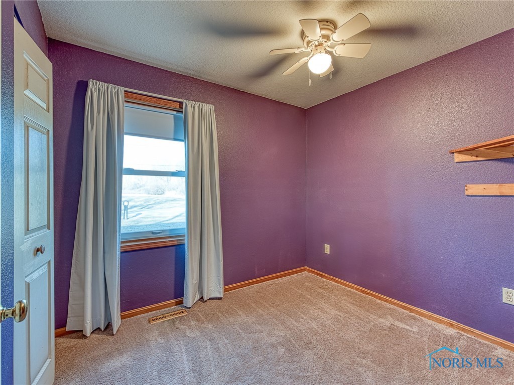 2415 Oregon Road, Northwood, Ohio image 12