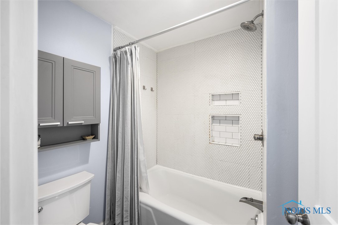 4708 Turnbridge Road, Toledo, Ohio image 35