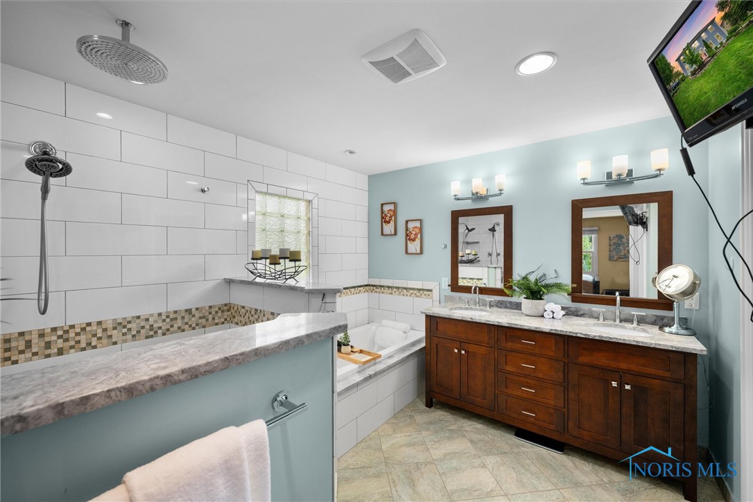 26741 Green Ville Drive, Perrysburg, Ohio image 32
