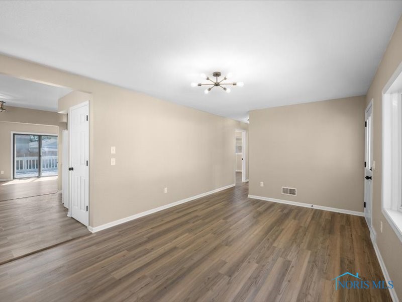 1407 Pennelwood Drive, Toledo, Ohio image 7