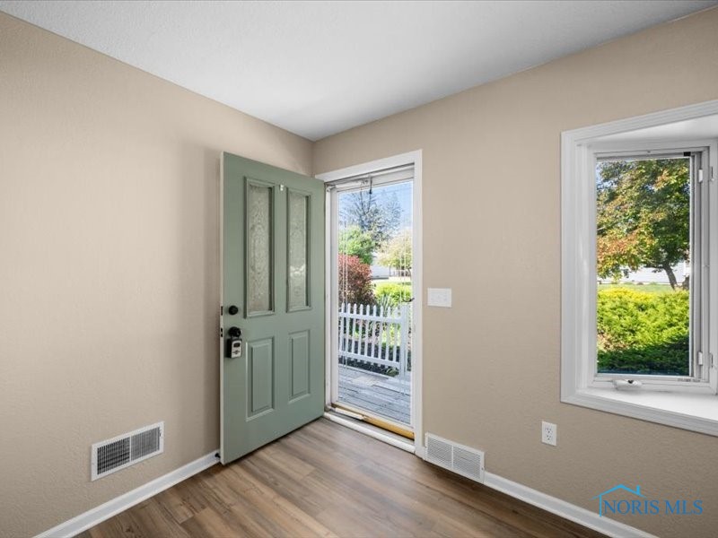 1407 Pennelwood Drive, Toledo, Ohio image 4