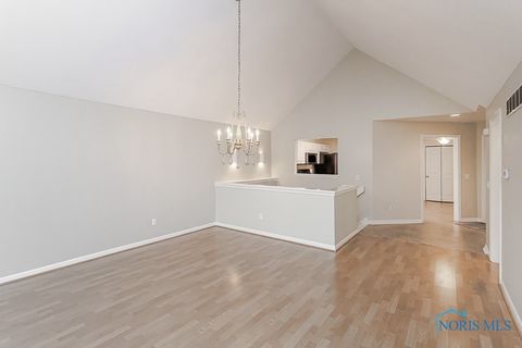 Tiny photo for 1533 Eaglebrook Road #1533, Toledo, OH 43615 (MLS # 6136491)