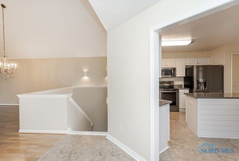 Tiny photo for 1533 Eaglebrook Road #1533, Toledo, OH 43615 (MLS # 6136491)