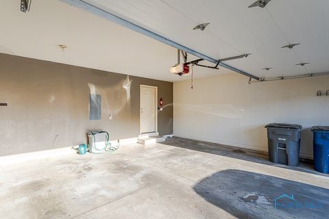 Tiny photo for 1533 Eaglebrook Road #1533, Toledo, OH 43615 (MLS # 6136491)