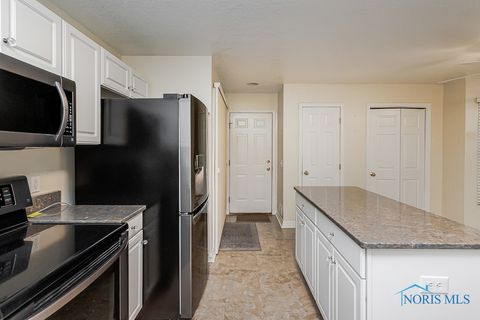 Tiny photo for 1533 Eaglebrook Road #1533, Toledo, OH 43615 (MLS # 6136491)