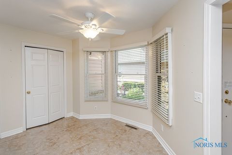 Tiny photo for 1533 Eaglebrook Road #1533, Toledo, OH 43615 (MLS # 6136491)