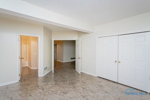 Tiny photo for 1533 Eaglebrook Road #1533, Toledo, OH 43615 (MLS # 6136491)