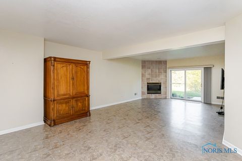 Tiny photo for 1533 Eaglebrook Road #1533, Toledo, OH 43615 (MLS # 6136491)