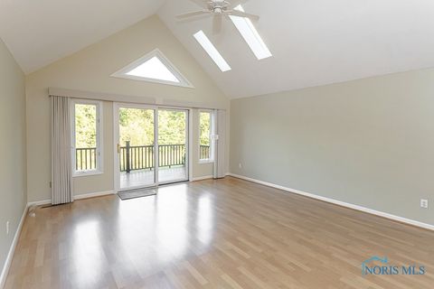 Tiny photo for 1533 Eaglebrook Road #1533, Toledo, OH 43615 (MLS # 6136491)