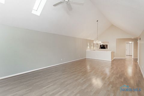 Tiny photo for 1533 Eaglebrook Road #1533, Toledo, OH 43615 (MLS # 6136491)
