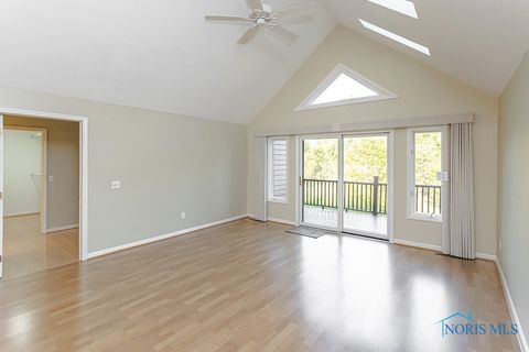 Tiny photo for 1533 Eaglebrook Road #1533, Toledo, OH 43615 (MLS # 6136491)