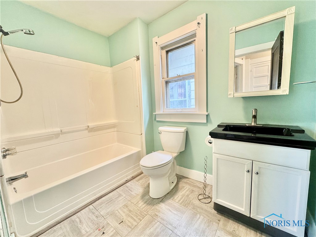 3317 Parkwood Avenue, Toledo, Ohio image 18