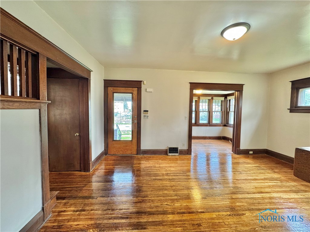 3317 Parkwood Avenue, Toledo, Ohio image 9