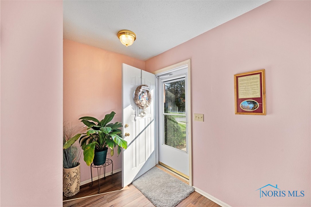 2331 Brownlee Drive, Toledo, Ohio image 3