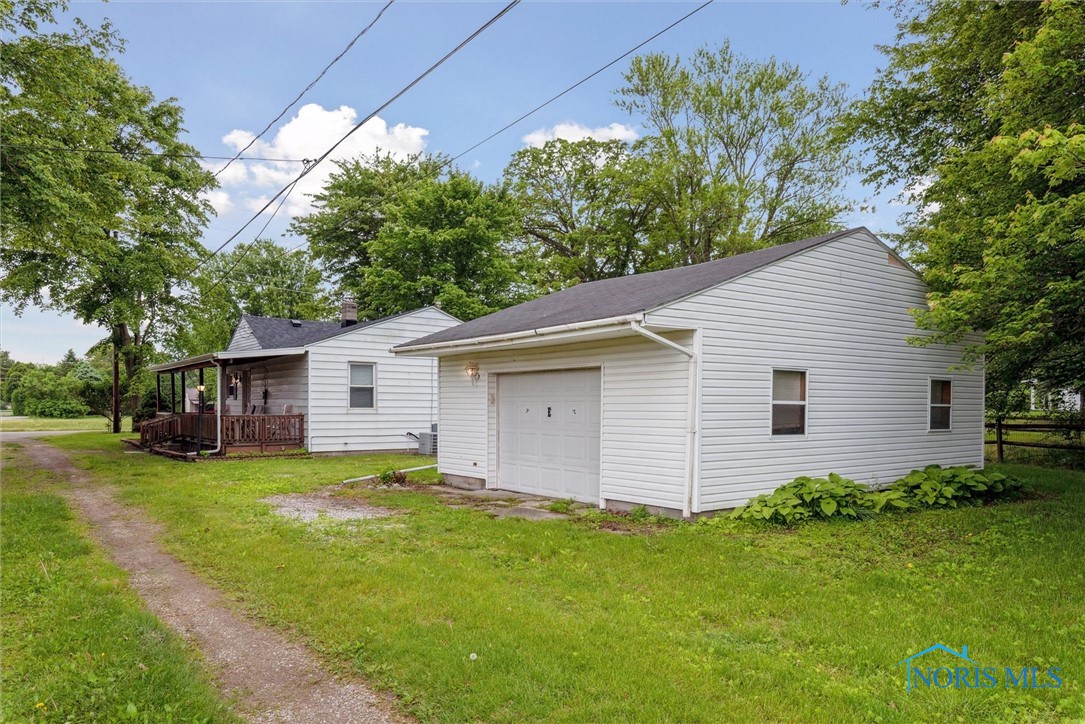 13916 N Broadway Avenue, Neapolis, Ohio image 34