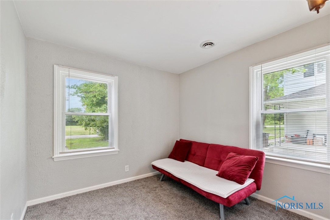 13916 N Broadway Avenue, Neapolis, Ohio image 22