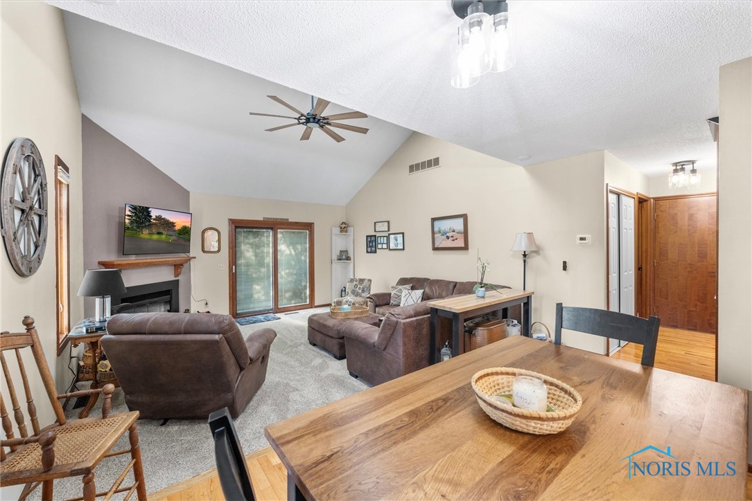 30 Meadowpond Drive
