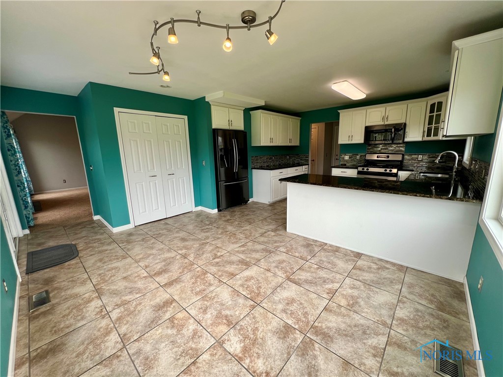 3518 Butz Road, Maumee, Ohio image 27