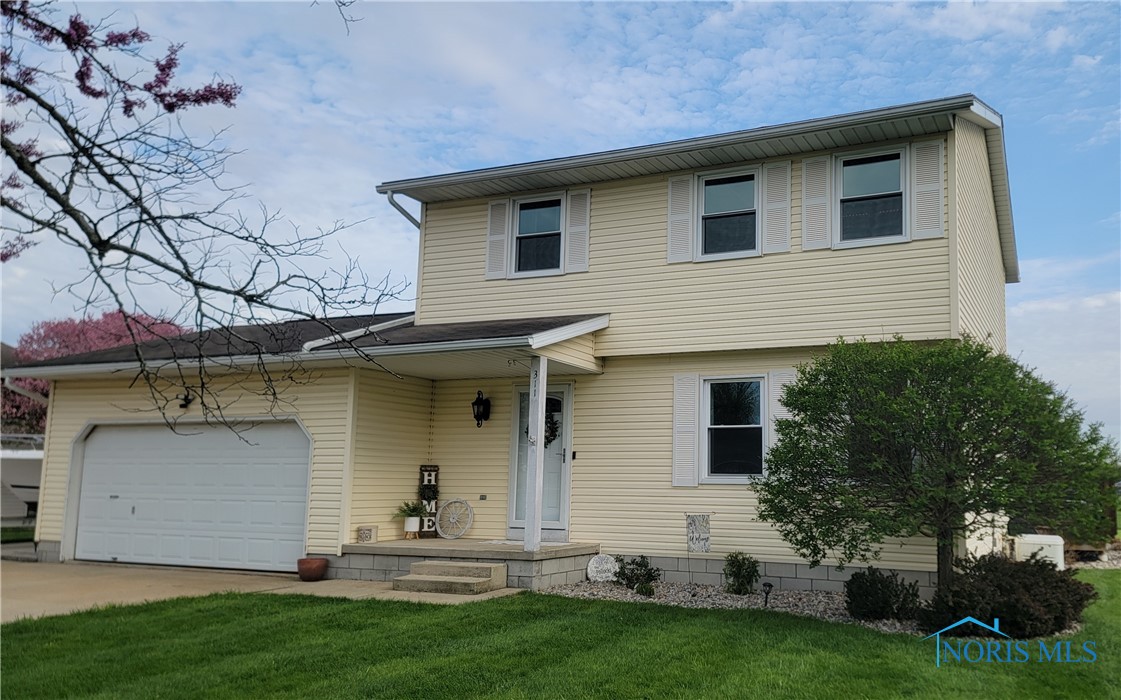 311 W Linden Avenue, Gibsonburg, Ohio image 2