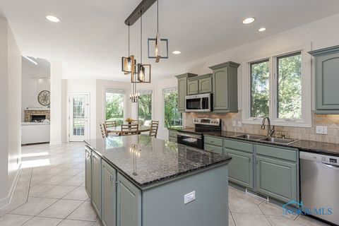 Tiny photo for 2946 Orchard Tree Lane, Toledo, OH 43617 (MLS # 6136674)