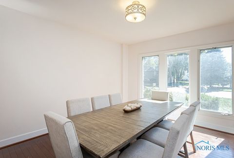 Tiny photo for 2946 Orchard Tree Lane, Toledo, OH 43617 (MLS # 6136674)