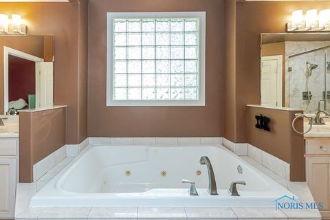 Tiny photo for 2946 Orchard Tree Lane, Toledo, OH 43617 (MLS # 6136674)