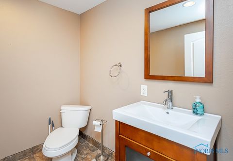 Tiny photo for 2946 Orchard Tree Lane, Toledo, OH 43617 (MLS # 6136674)