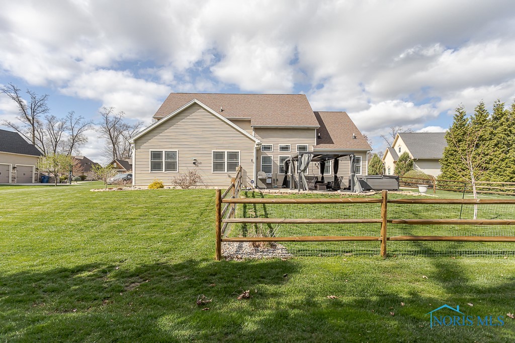 3643 Boulder Ridge Drive, Maumee, Ohio image 9