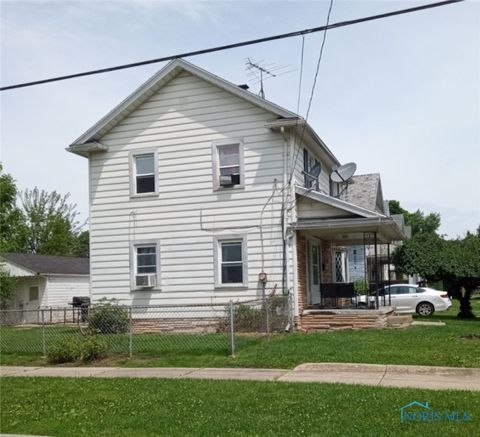 Photo of 3353 Chestnut Street, Toledo, OH 43608 (MLS # 6136300)