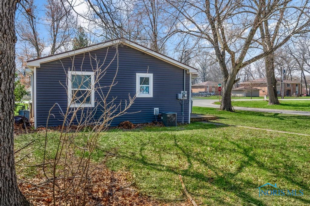 6650 Hill Avenue, Toledo, Ohio image 33