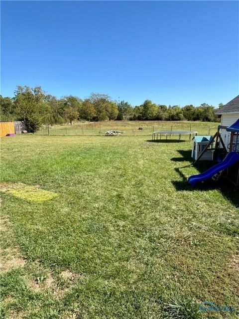 Tiny photo for 335 Windsor Lane, Gibsonburg, OH 43431 (MLS # 6136574)