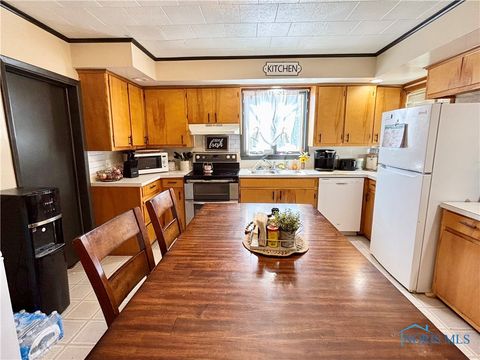 Tiny photo for 335 Windsor Lane, Gibsonburg, OH 43431 (MLS # 6136574)