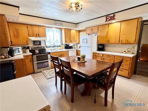 Tiny photo for 335 Windsor Lane, Gibsonburg, OH 43431 (MLS # 6136574)