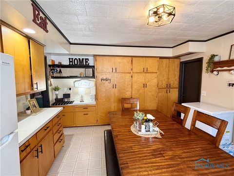 Tiny photo for 335 Windsor Lane, Gibsonburg, OH 43431 (MLS # 6136574)