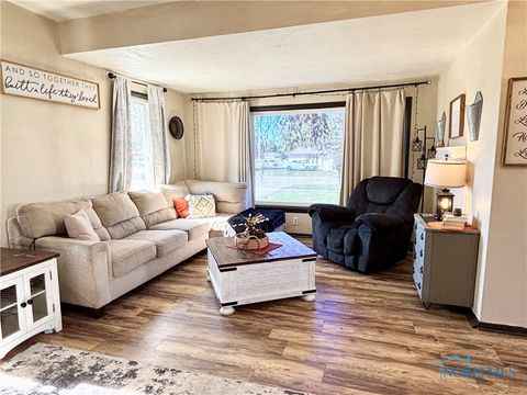 Tiny photo for 335 Windsor Lane, Gibsonburg, OH 43431 (MLS # 6136574)