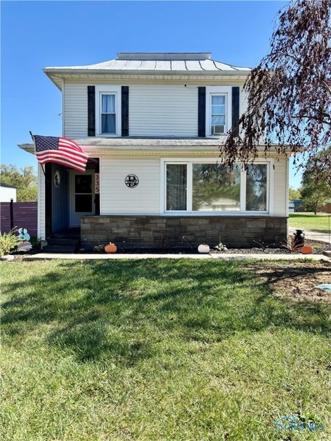 Photo of 335 Windsor Lane, Gibsonburg, OH 43431 (MLS # 6136574)